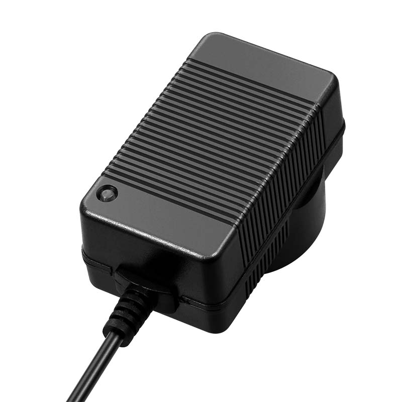 10.8V鎳氫電池充電器