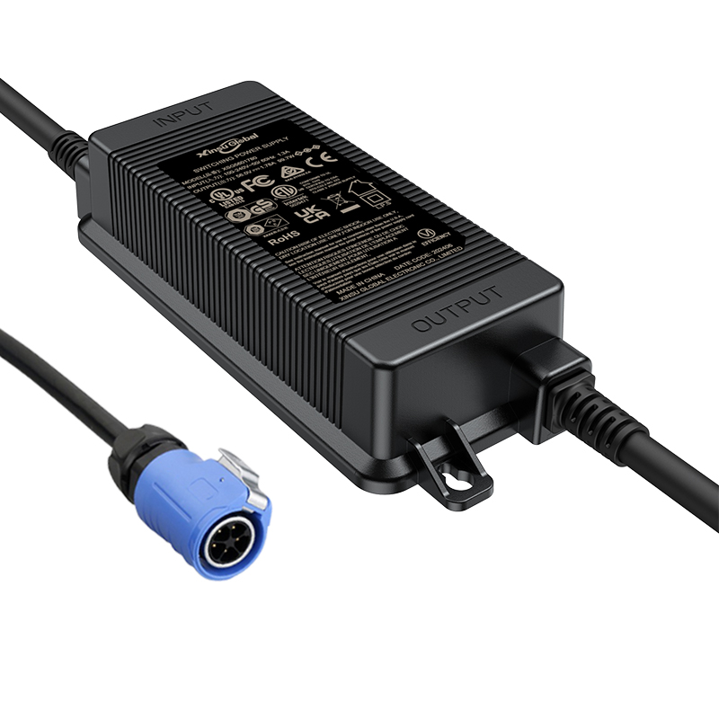 29.4V3A鋰電池充電器IP67防水戶外水下機器人充電器